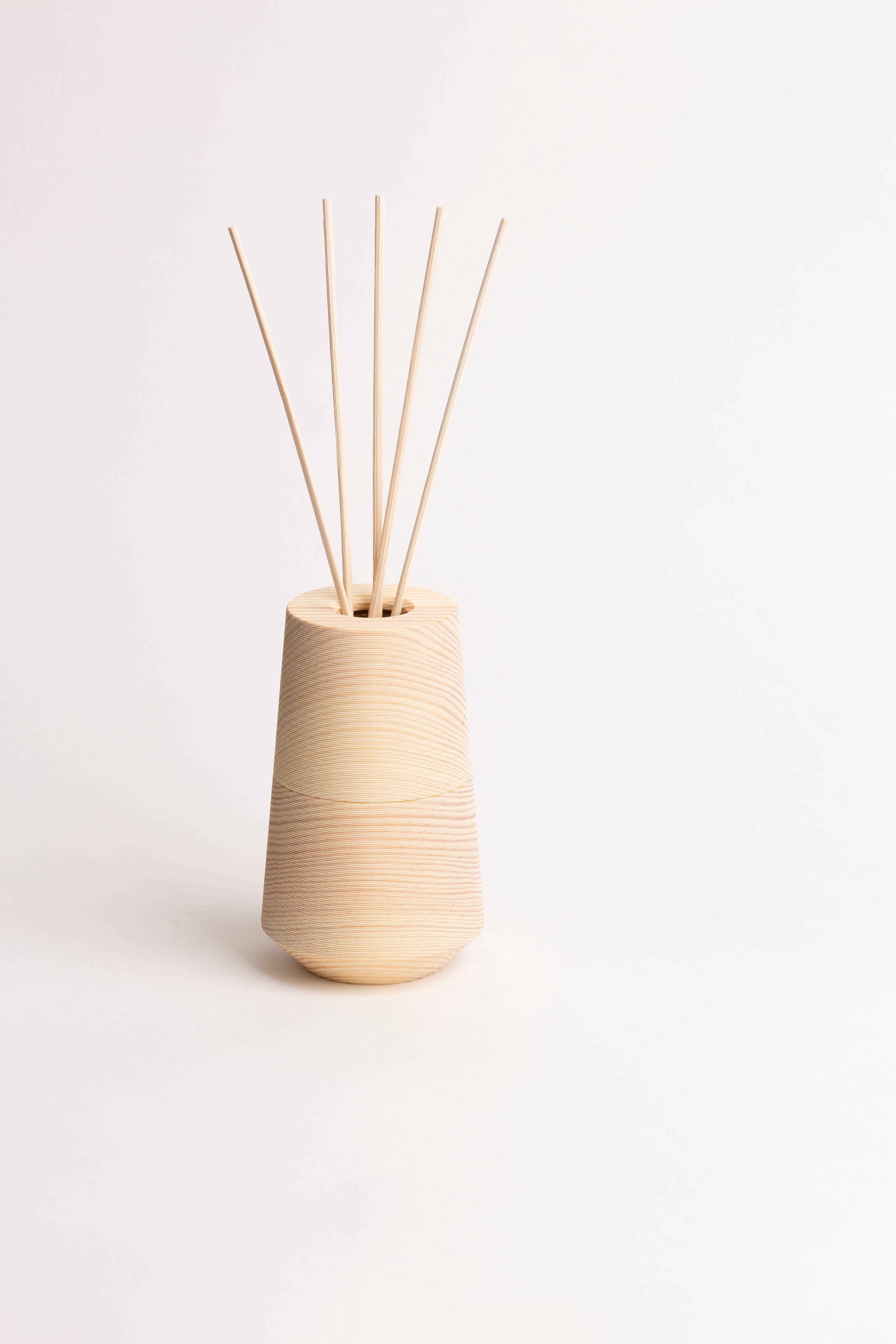 Hetkinen - Wholesale Reed Diffuser - pine diffuser vessel + chotto matte fragrance 100ml