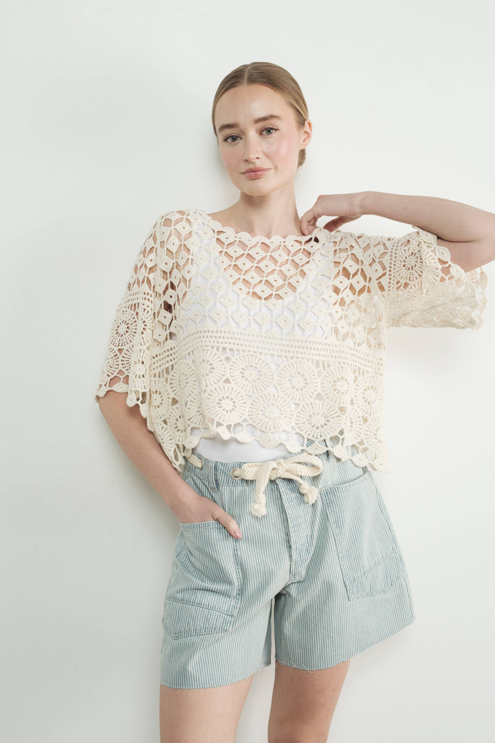 Aaron & Amber – wholesale Stickad topp - Dam – MAT3235 VIRKAD KORTÄRMAD TOPP8