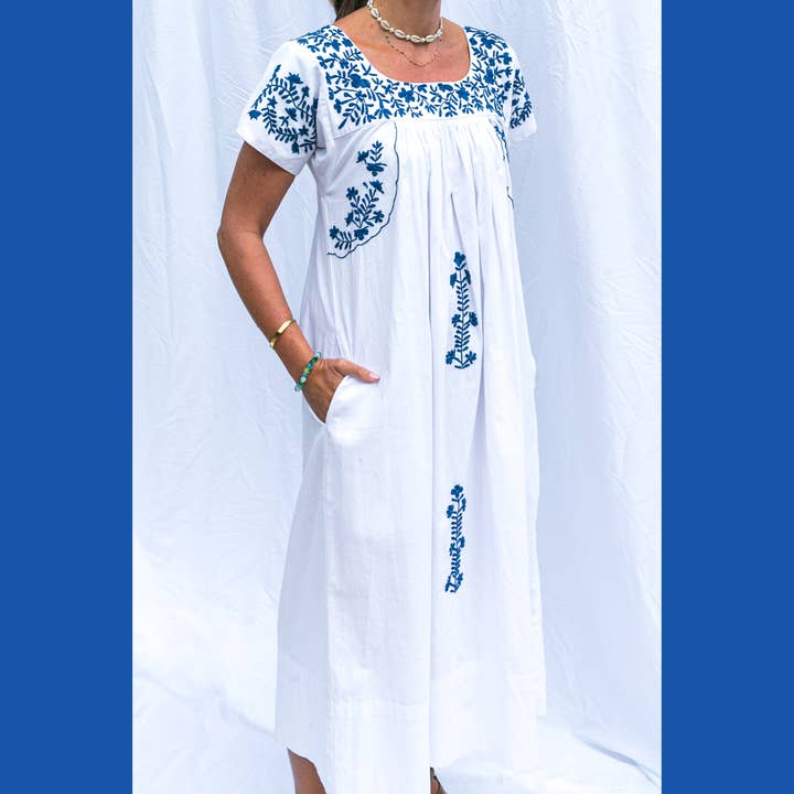 Arifah Studio - Wholesale Kaftan - Women's - Mexican Embroidery Kaftan in Blue & White
