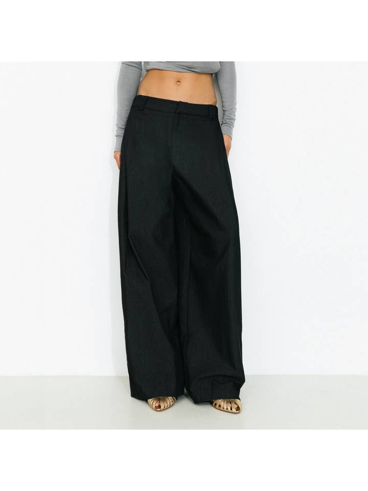 Black Wide-Leg Tapered Tailored Trousers for wholesale on Faire