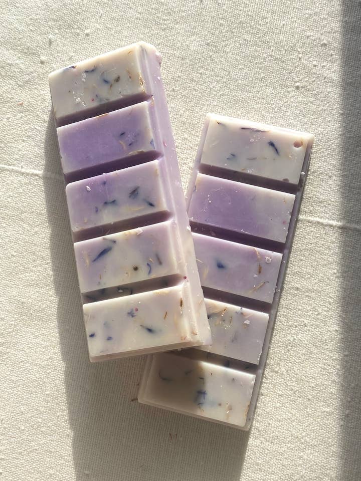 Blueberry & vanilla for wholesale by May rose candle co