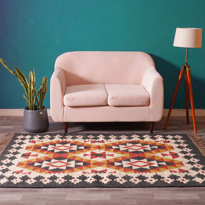 Chouhan Rugs - Wholesale Area Rug - Indian Village Art Hand Woven Wool Jute Kilim Decor Jute Rug1