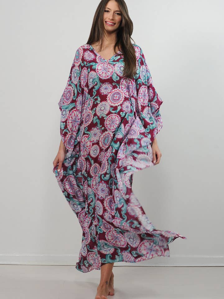 Langer Kaftan aus Musselin - Majolika-Druck für den Großhandel von IDDA