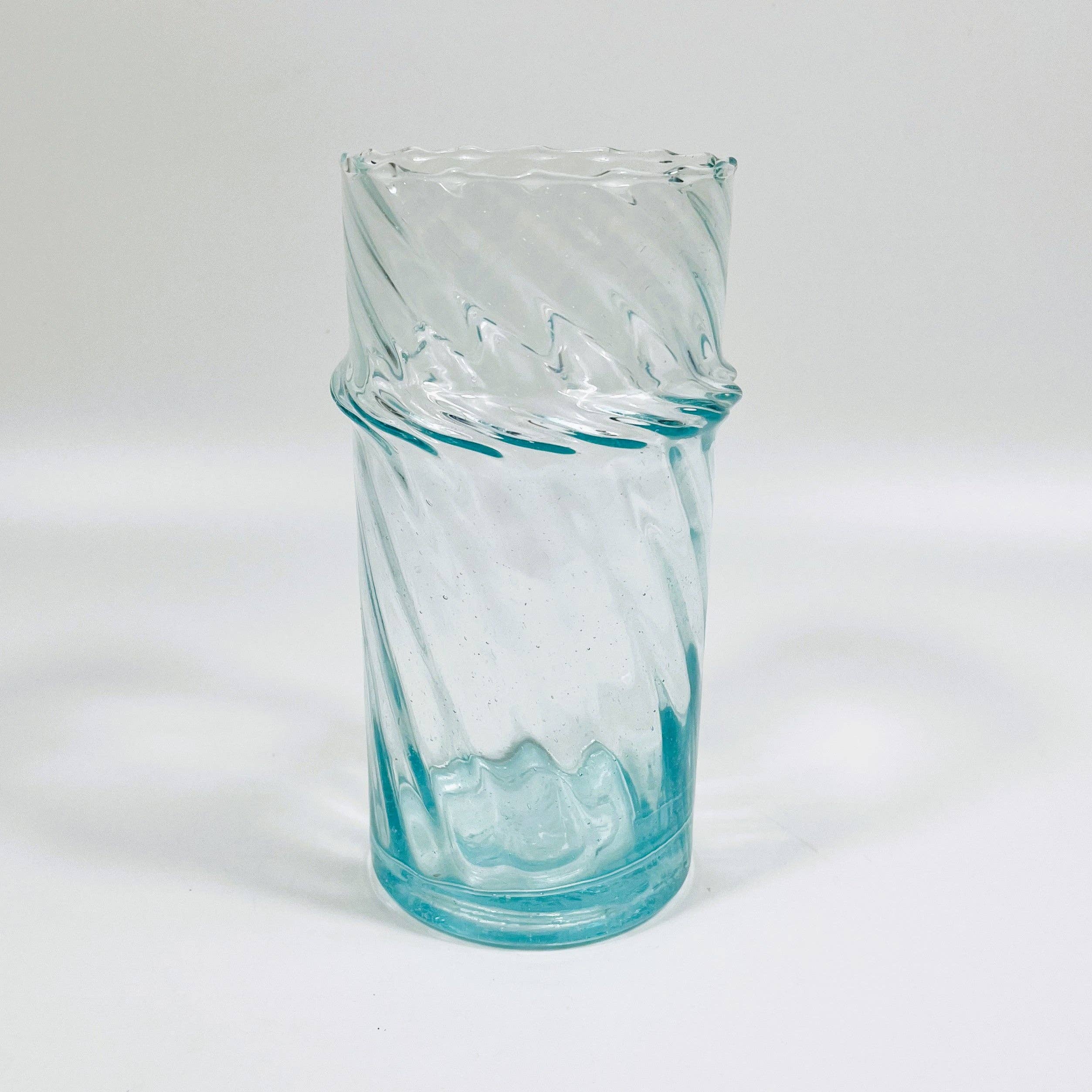 Jarapa - Wholesale Vase - Moroccan Handmade Recycled Glass Twist Vase 1 Litre4