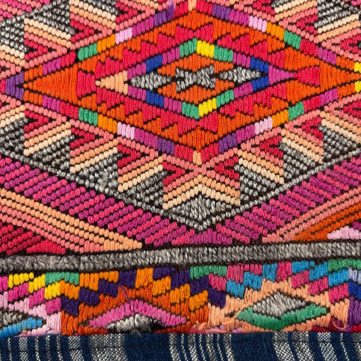 Boehme Concept - Wholesale Table Runner - Ancient Paths7