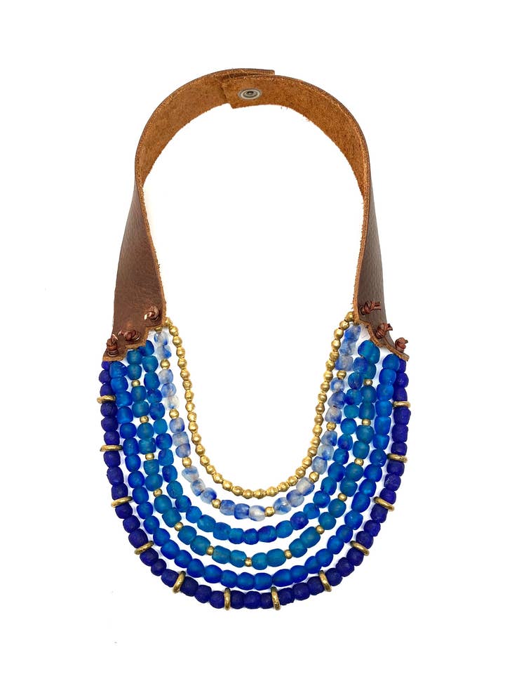 Krobo 6 Strand • Ombré blå med messing for engroshandel hos Stephanie Leigh Jewelry