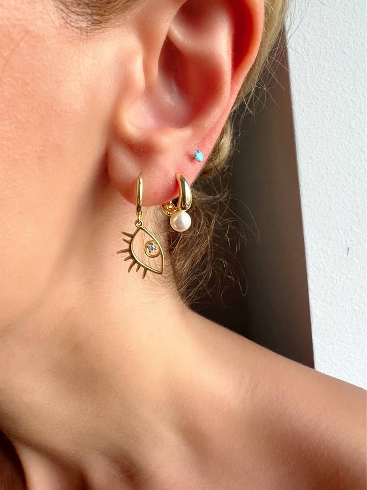 Minimal Evil Eye Stud Earring, Gold Earrings, Evil Eye Earri for wholesale by Christina Christi