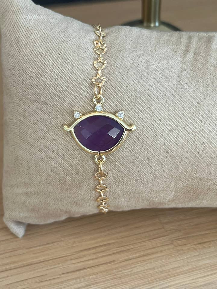Pulsera dorada EMILE - Ojo Amatista para venta al por mayor de Innaya