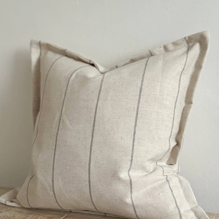 Ellenvale Trade – Engroshandel Pyntepudebetræk – Freya Creme & Grå Pude 45x45 & 53x530