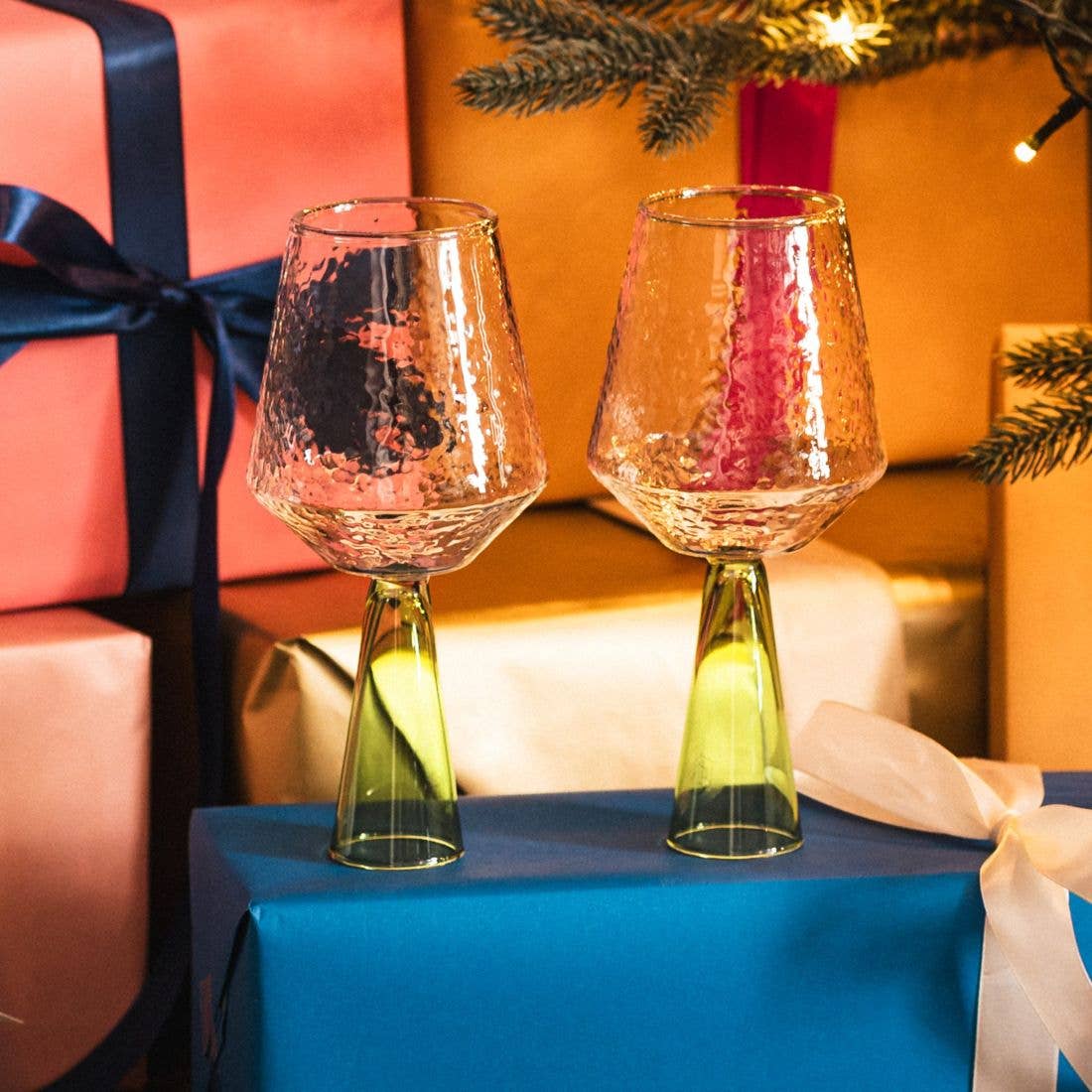 Brût Home and Glassware - Wholesale Wine Glass - Wine Glass Claude | Set of 2 | Wine glass set | green2