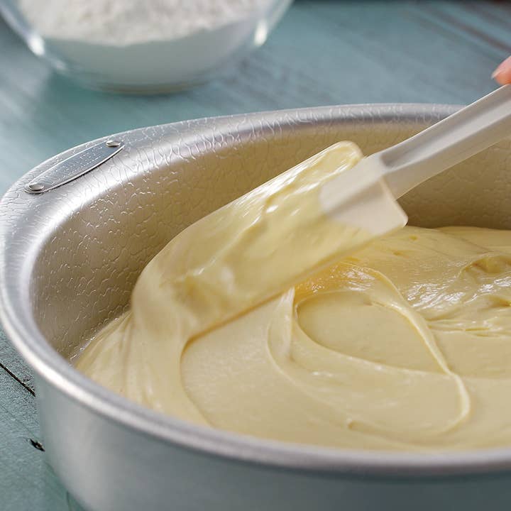 Fox Run Brands - Wholesale Cake Pan - Doughmakers Aluminum Round Cake Pan, 9"3