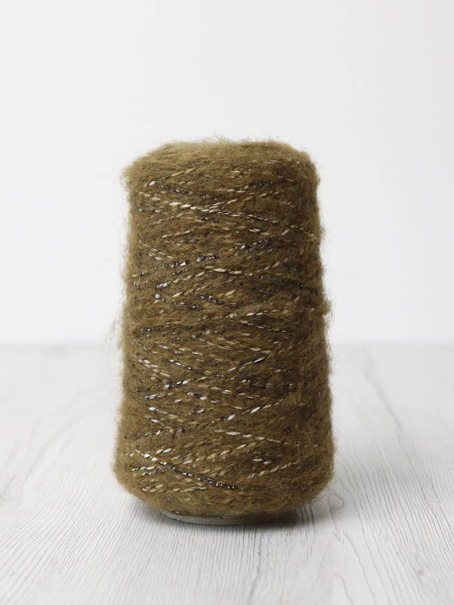 DHG - Wholesale Yarn - CAPE TOWN 250g yarns - recycled yarns OUTLET7