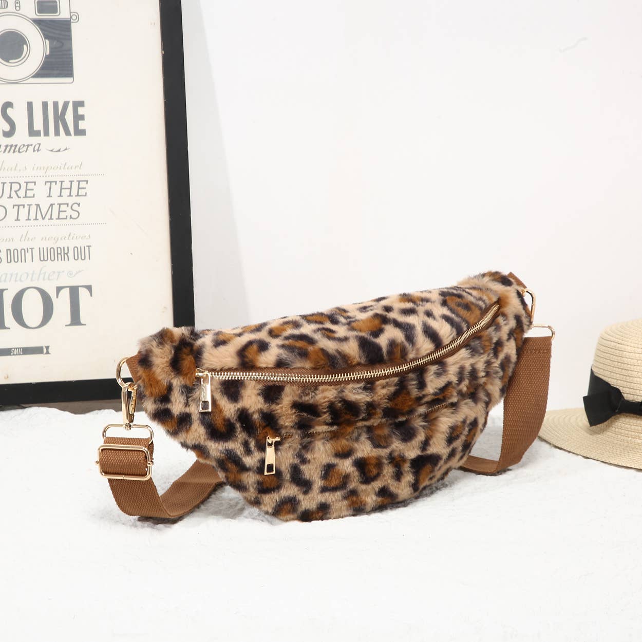 House of Milano – Engroshandel Bæltetaske - Dame – 25422 Bæltetaske i leopardmønstret kunstpels5