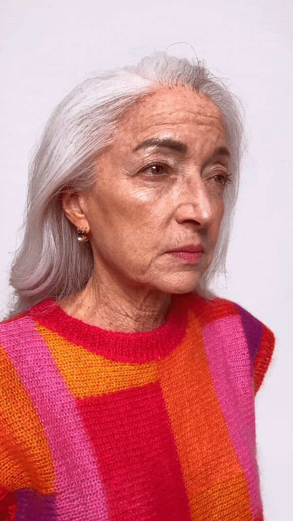 Coco Clem - Wholesale Hoop Earrings - Mini Claw Clip Hoops in 18K Gold Plated Stainless Steel8