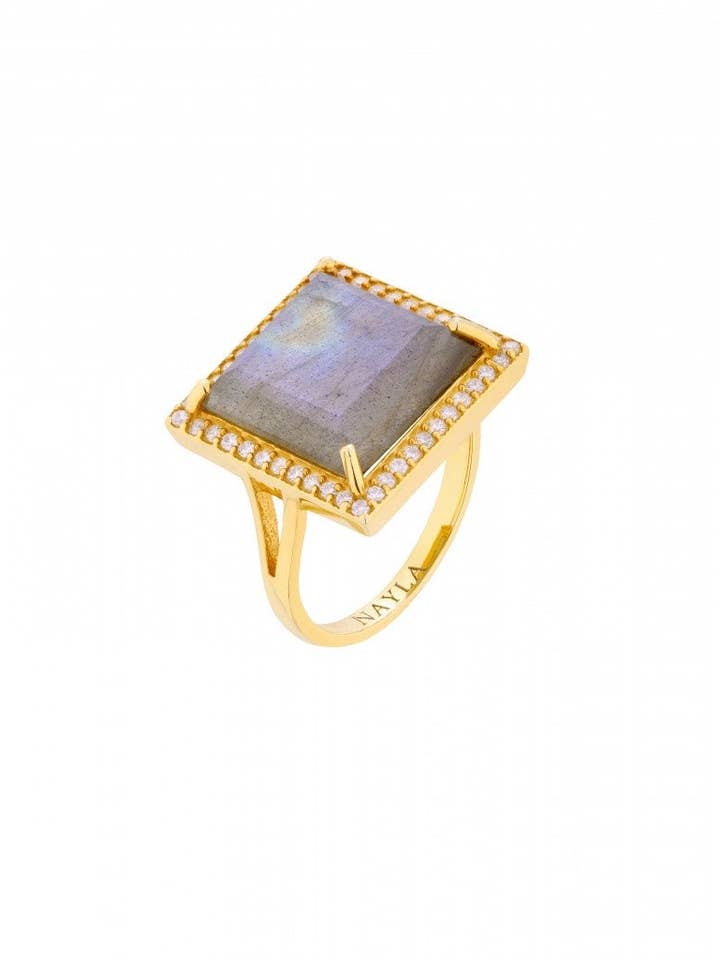 Bague carrée en labradorite CZ avec diamants pour la vente par Nayla Jewelry