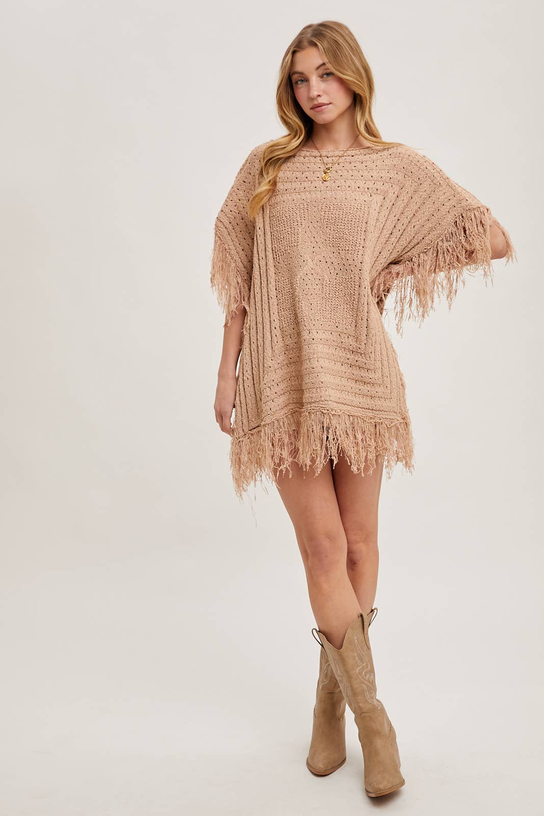 Bluivy - Vendita all'ingrosso Poncho - Donna - PONCHO WESTERN IN MAGLIA CON FRANGE19