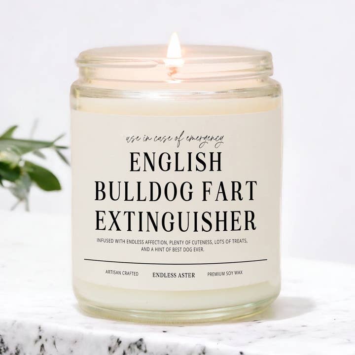 Engelsk Bulldog Fart Slukker - 8, 16 oz sojakruklys for engroshandel hos Endless Aster
