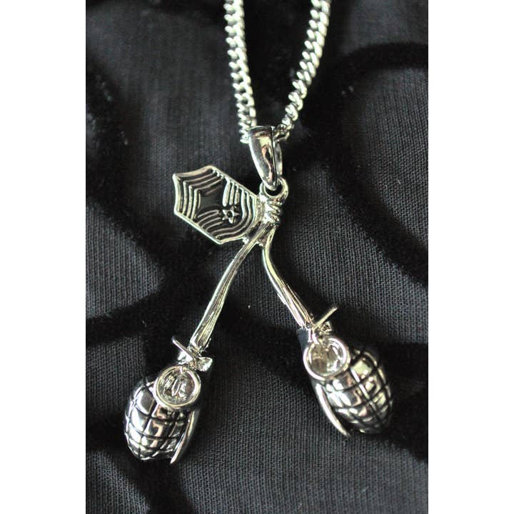 Western Fashion - Wholesale Pendant/Charm Necklace - LC442 - Grenade Necklace2