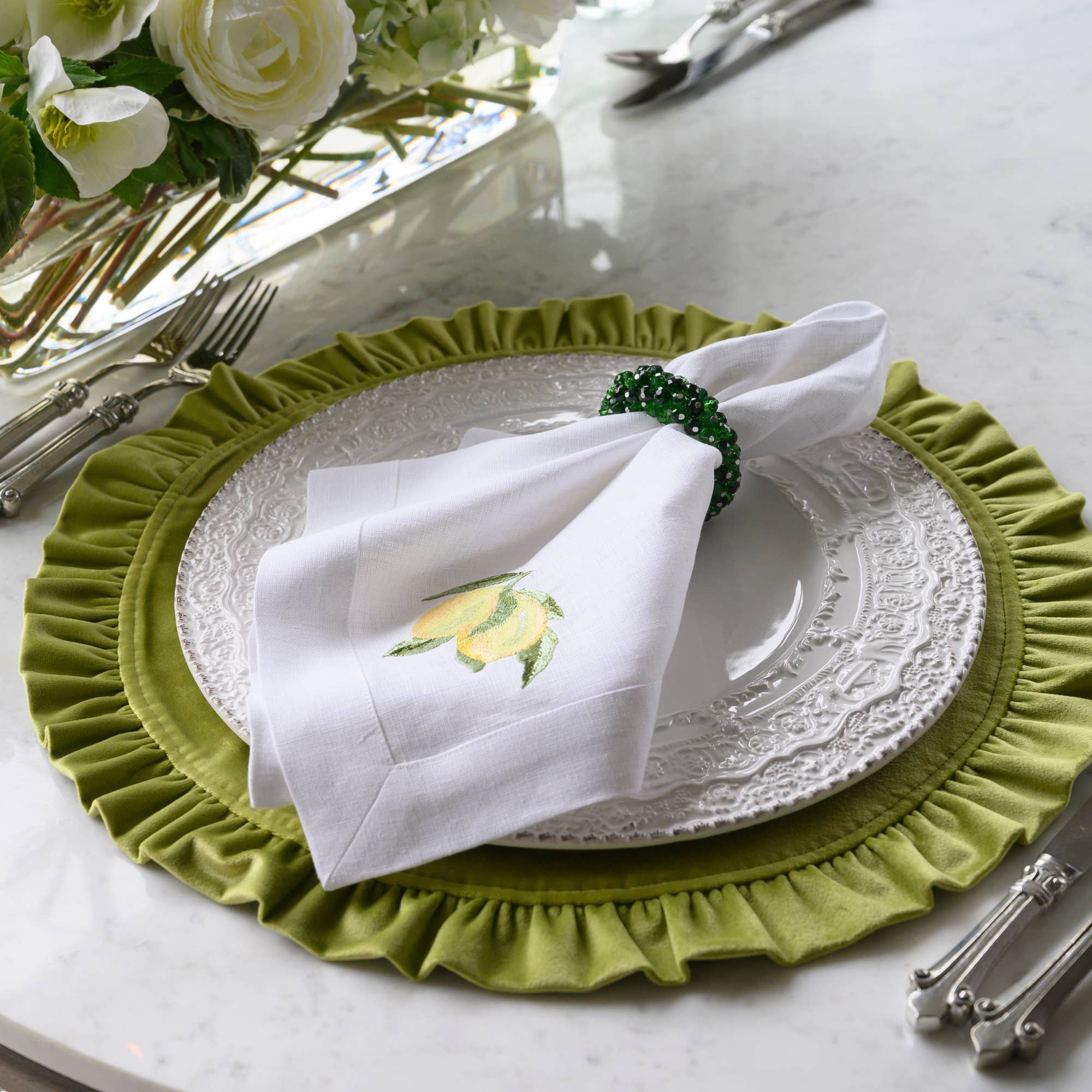 Arte Italica & Crown Linen Designs - Wholesale Charger Plate - Renaissance White Charger2