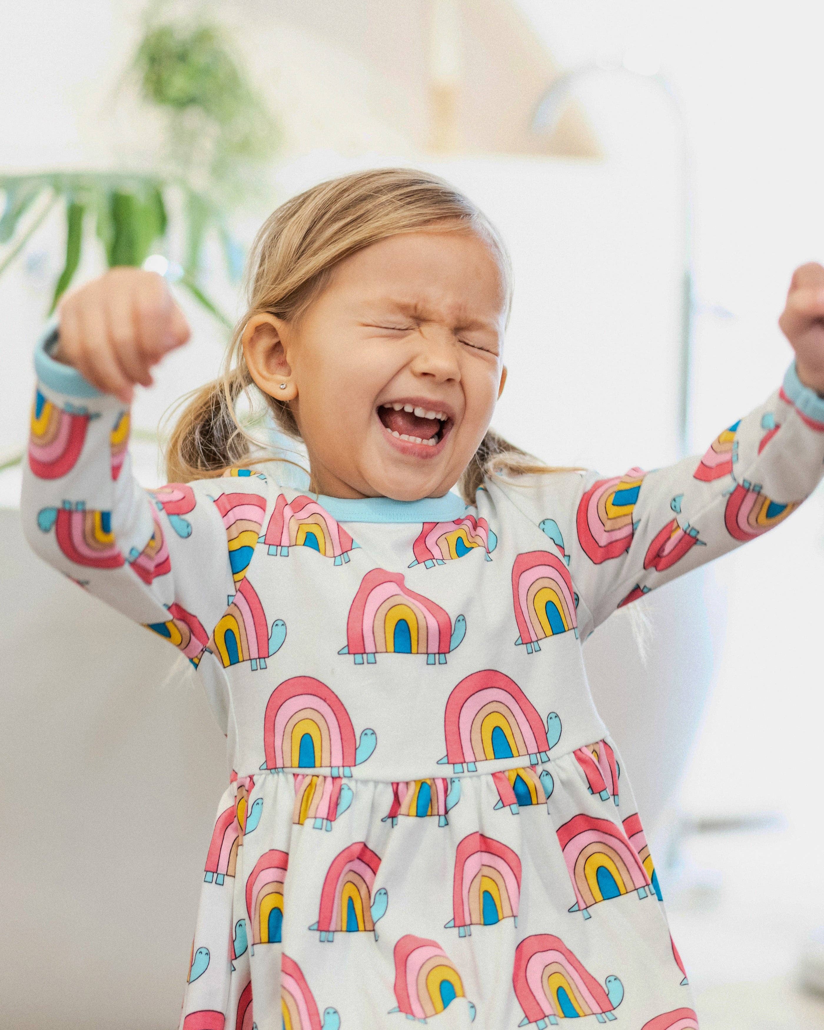 Ameelo – Engroshandel Kjole - Børn – Økologisk bomuld Emma kjole - Regnbue Skildpadde10