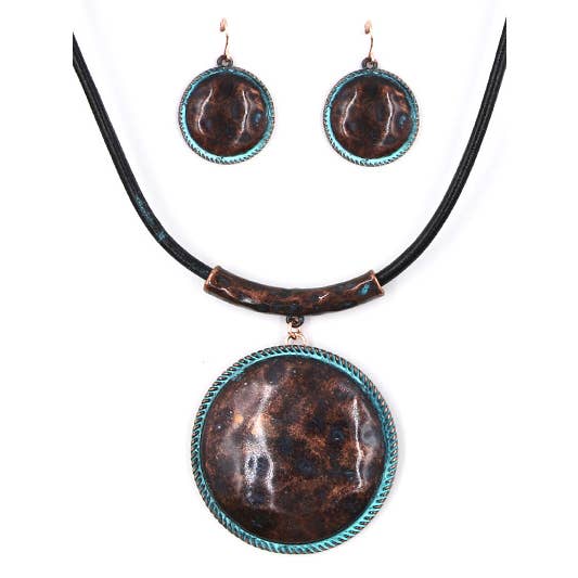 FR2898 Patina Large Hammered Metal Disc Pendant Necklace Set for wholesale by 0011 PREMIERE