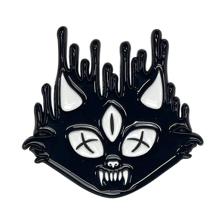 Doom - Émail Broche Chat Fondant pour la vente par Warm People