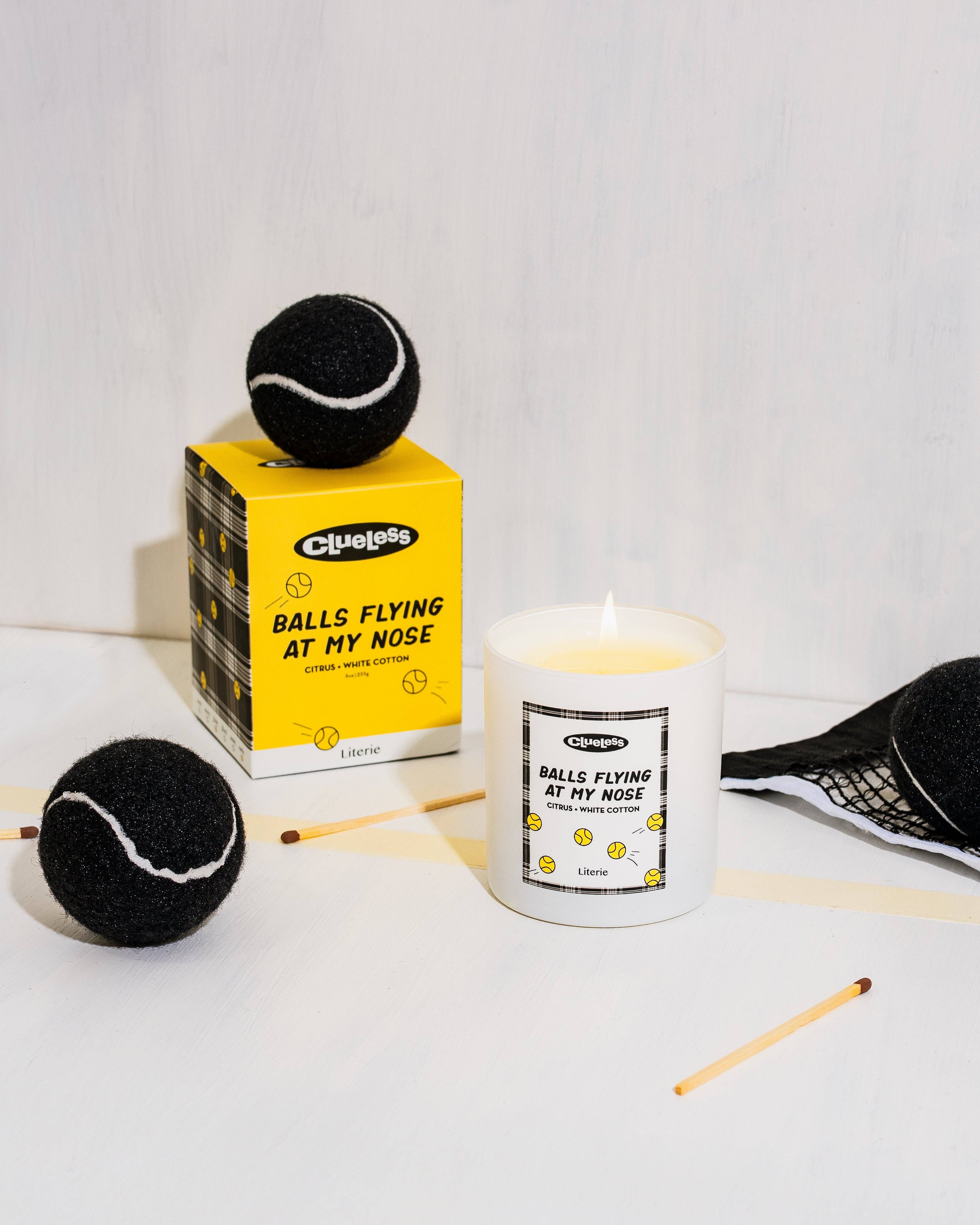 Literie - Venta al por mayor Velas en tarros - 30º Aniversario de Clueless - Pelotas volando hacia mi nariz1