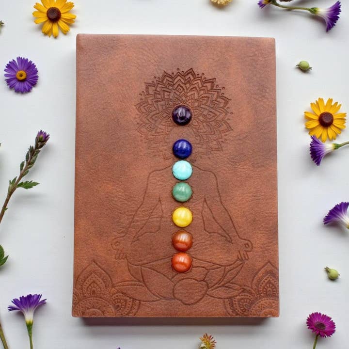 Carnet Chakra Petit Format avec Pierres Incrustées pour la vente par Earths Elements Wholesale