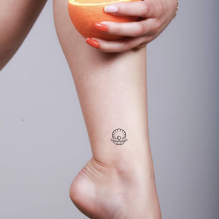 Tatuaggio temporaneo ultra realistico, nuova tecnologia, durata di 1-2 settimane per la vendita all'ingrosso da parte di The Flash Tattoo