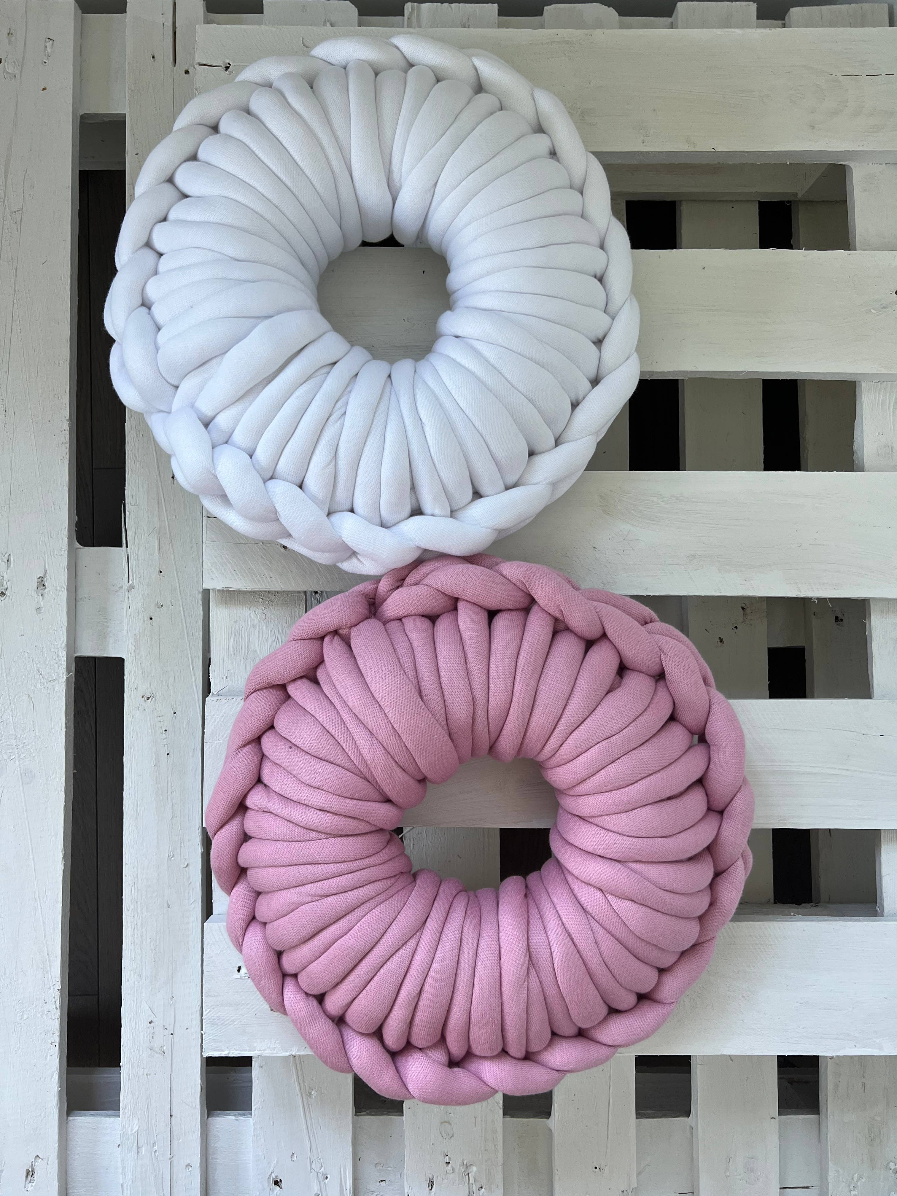woolexperts – wholesale Throw/decorative pillow – Chunky knit pillow Donut pillow round Vegan Chunky13