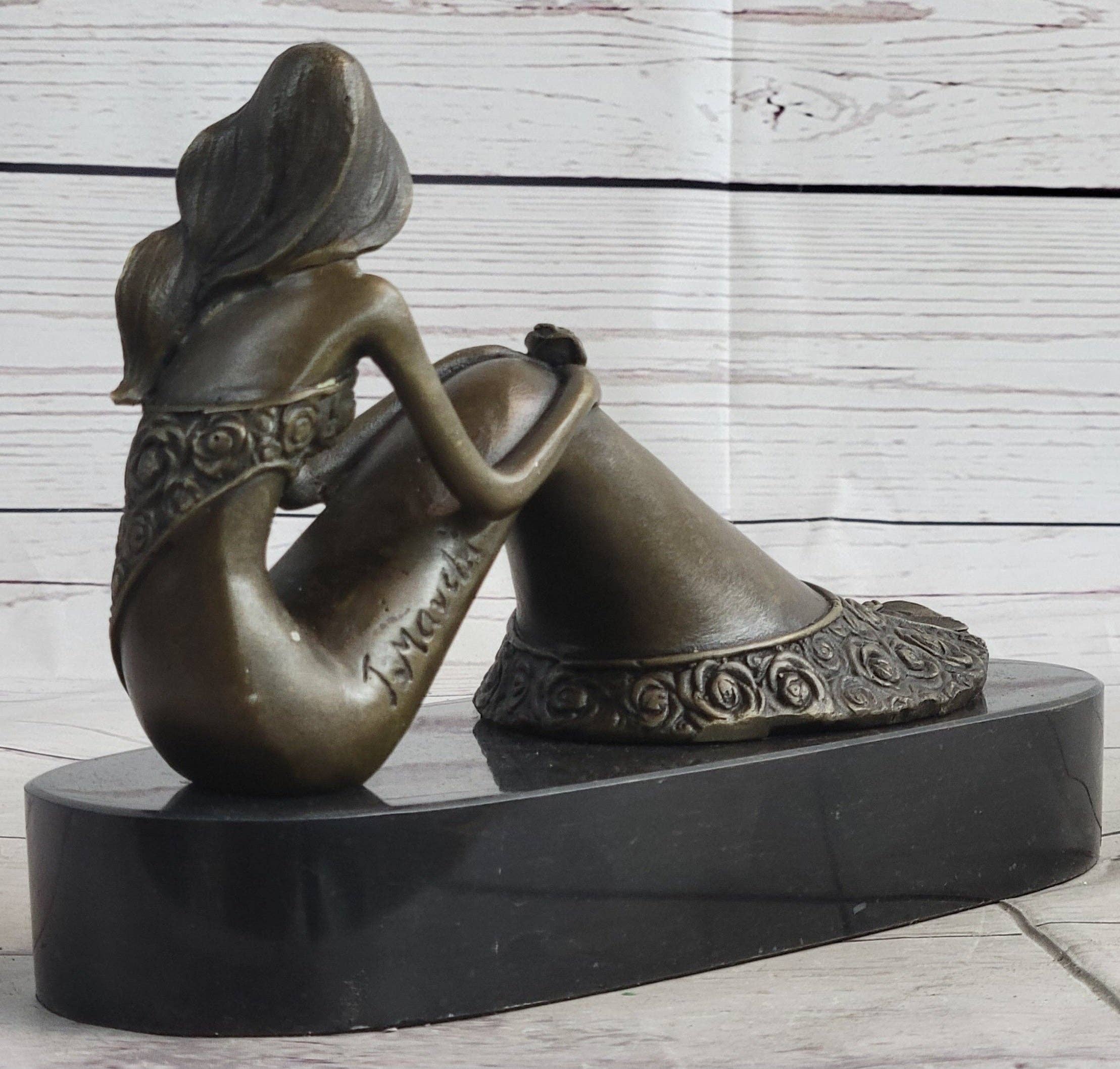 Bronzhaus - Venta al por mayor Escultura - Joven Mujer en Falda Floral Efecto Sirena Estatua de Bronce Escultura Figura sobre Base de Mármol4