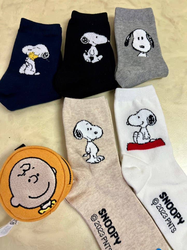 K-Wonderland – wholesale Socks – Women's – Peanuts 3D Snoopy Ankle Mid Calf Socks-Cotton ultra Soft2