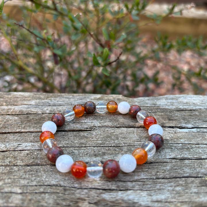 Elastic Bracelet Special Fertility and Fecundity in Rock Crystal, Moonstone, Carnelian, and Red Jasper for wholesale by Boutique Bohème