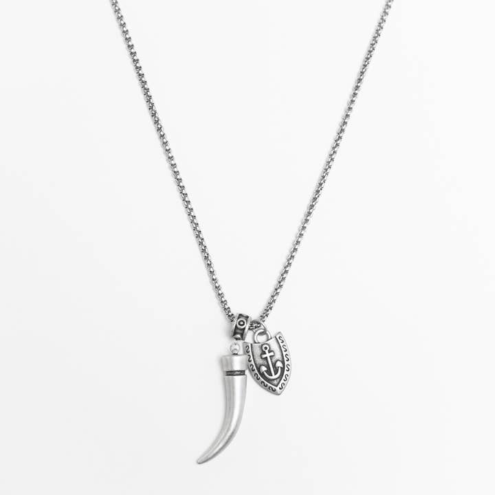 Collier à dents en argent pour la vente par Apollis