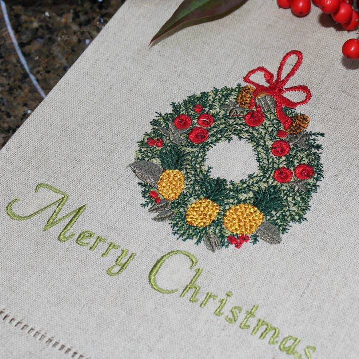 Wreath for wholesale by Southern Traditions