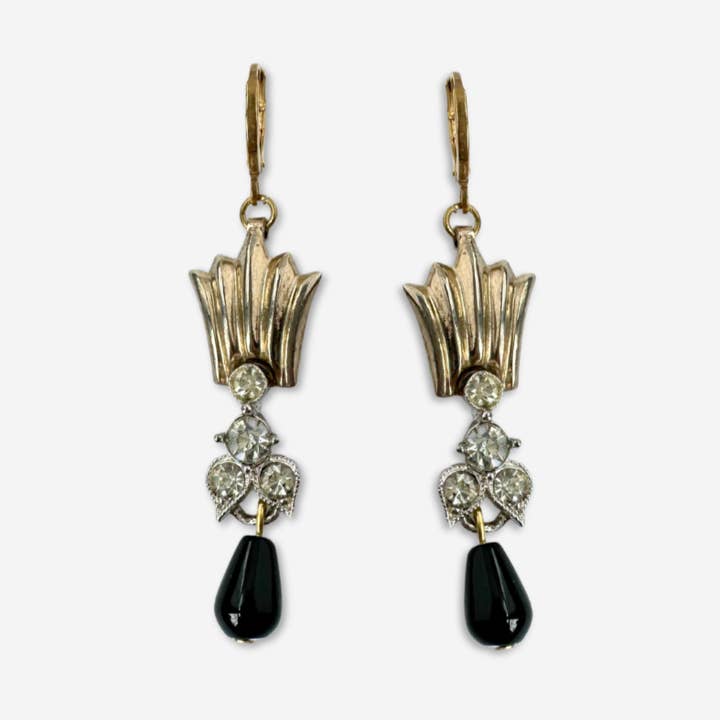 Lulu’s Petals – Großhandel Ohrhänger – Umgearbeitete Vintage-Fan-Ohrringe mit klarem Strass-Glied und schwarzem Tropfen.0