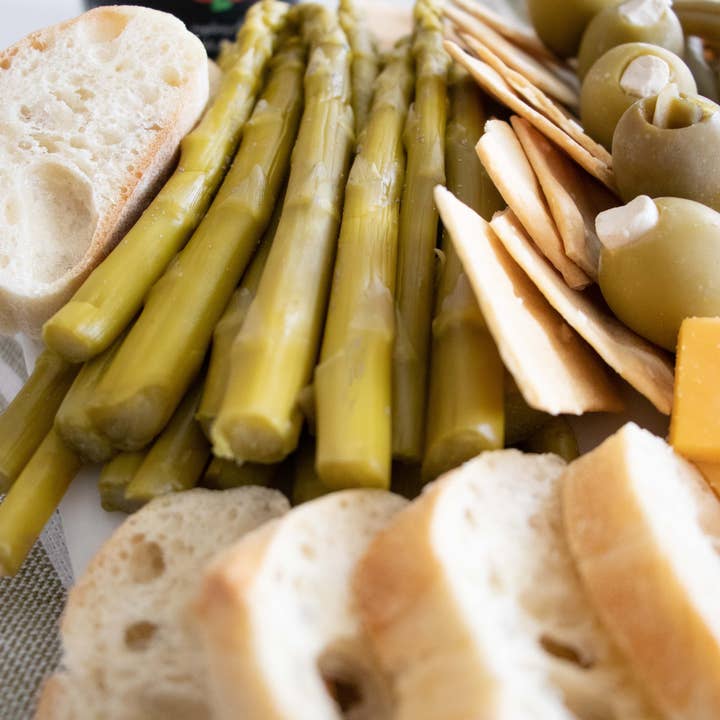 Southern City Flavors - Wholesale Pickled Vegetables - Pickled Asparagus1
