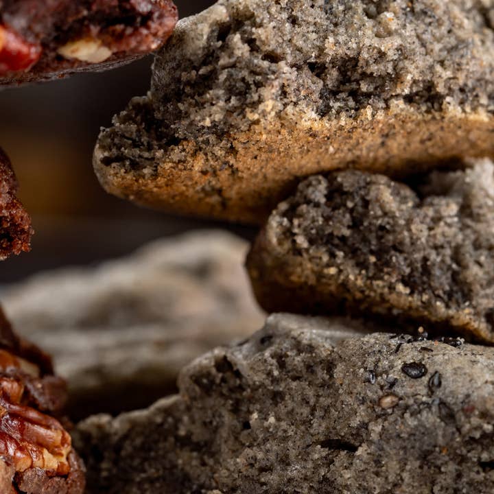 KESSHŌ - Wholesale Cookie - Black Sesame White Chocolate Chunk Cookies –6 Pcs3