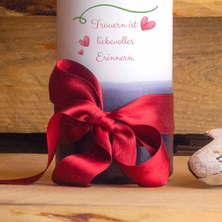 Die Kerzenwerkstatt – Großhandel Stumpenkerze – Trauerkerze Herzen | 15 - 30 cm Höhe | Personalisierte Kerze4