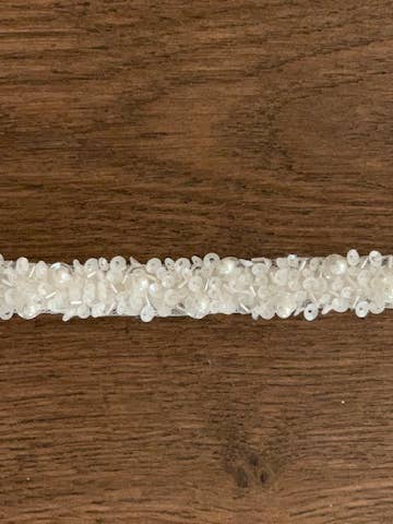 B-143 voor wholesale door Erica Koesler Wedding Accessories