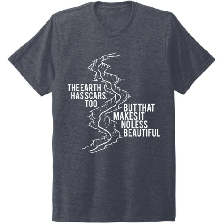 Umweltfreundliches T-Shirt „Scars“ für psychische Gesundheit für den Großhandel von How To Heal Co.