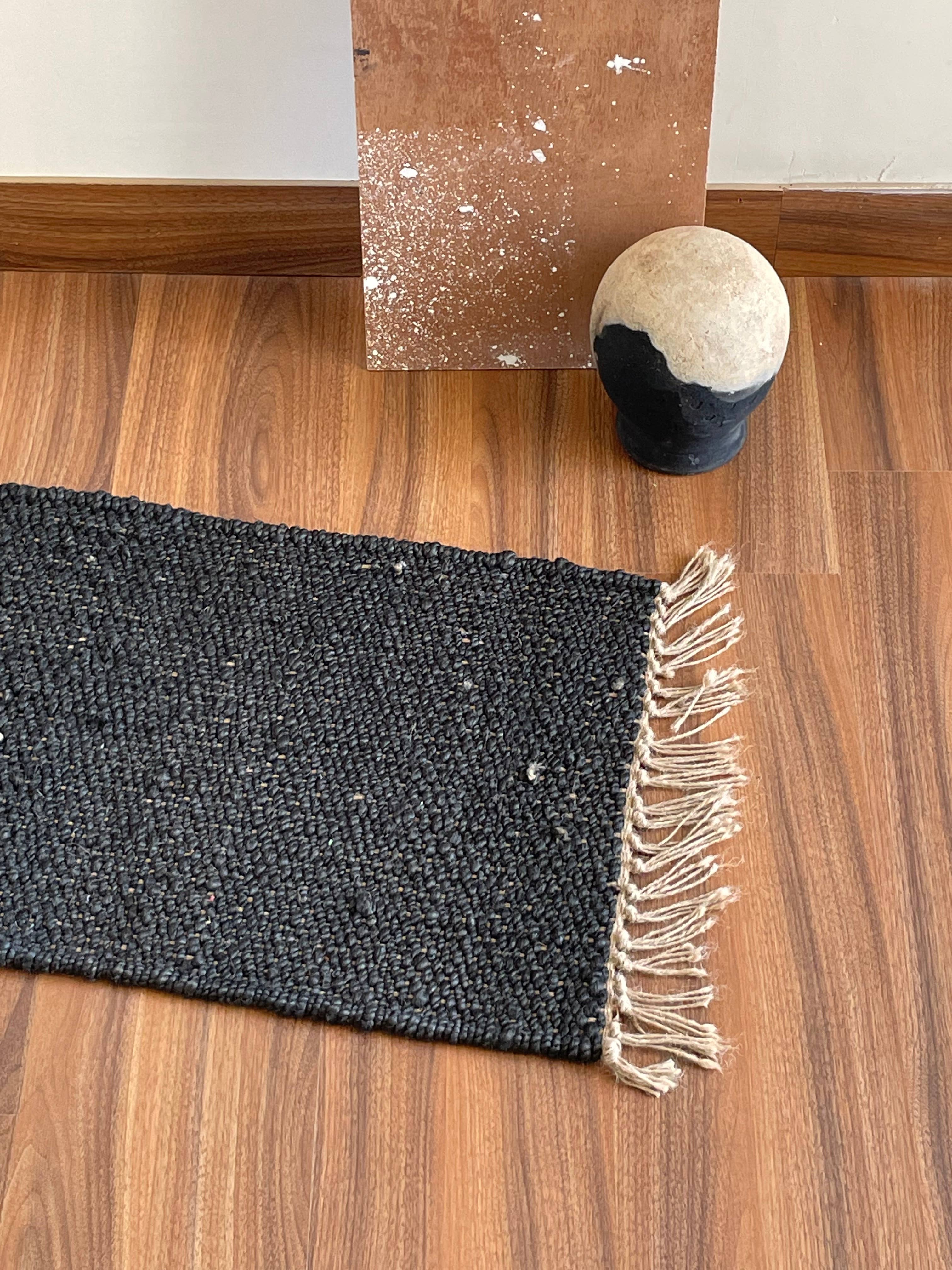 Rugs Boutique - Wholesale Deurmat - 1,4" x 2'3" ft. - Klein handgemaakt tapijt van hennep, mat, woondecoratie.2