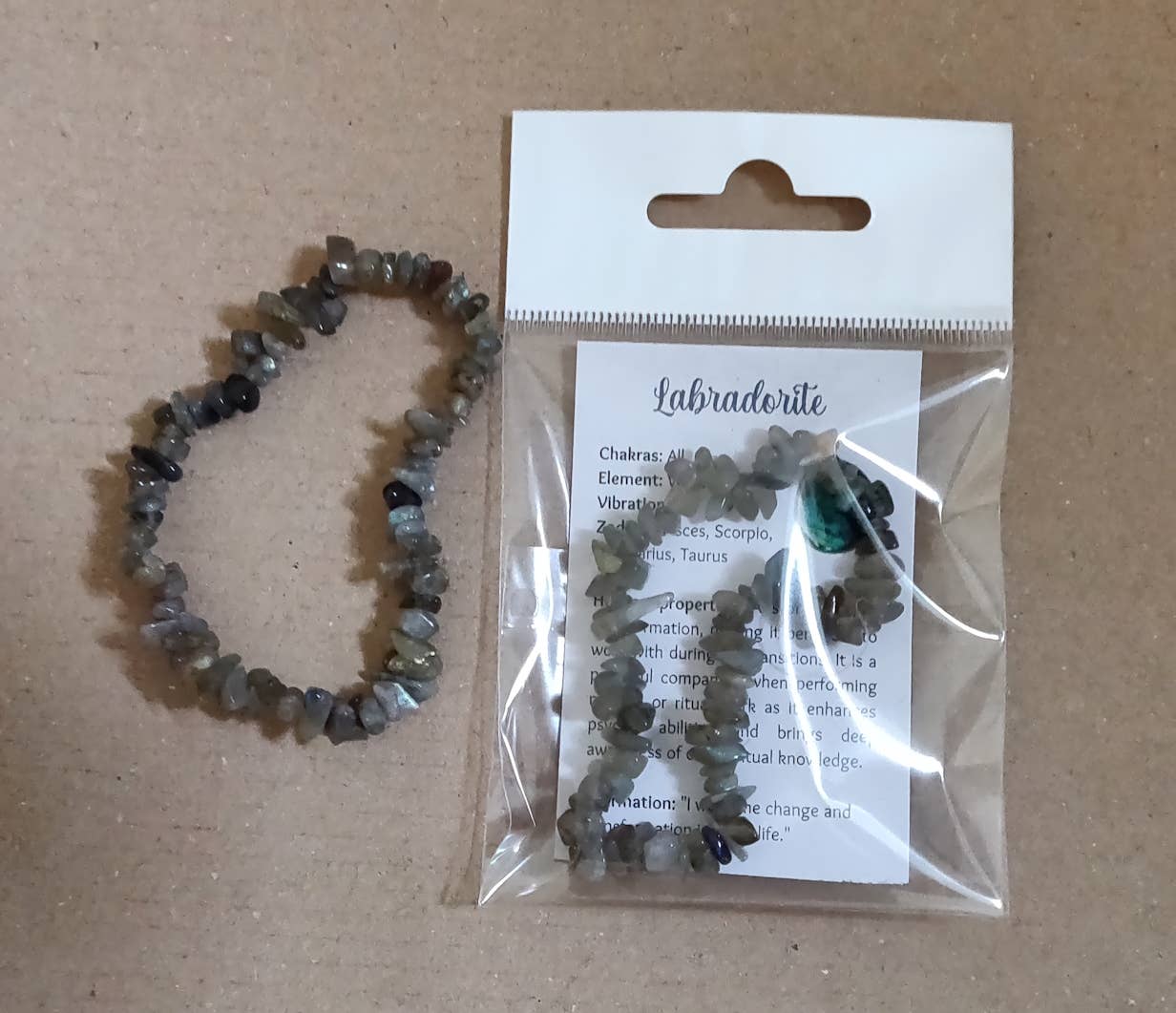 Rare Gear - Wholesale Beaded bracelet - Chip Gemstone / Crystal Stretch Bracelet with FREE Info Card24