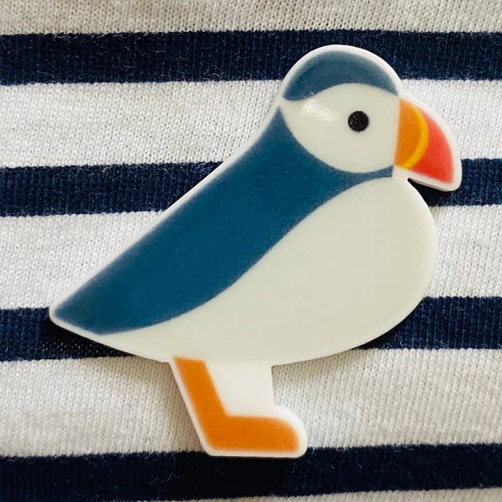 Collier en résine de macareux, porte-clés, broche ou frigo pour la vente par Jewells