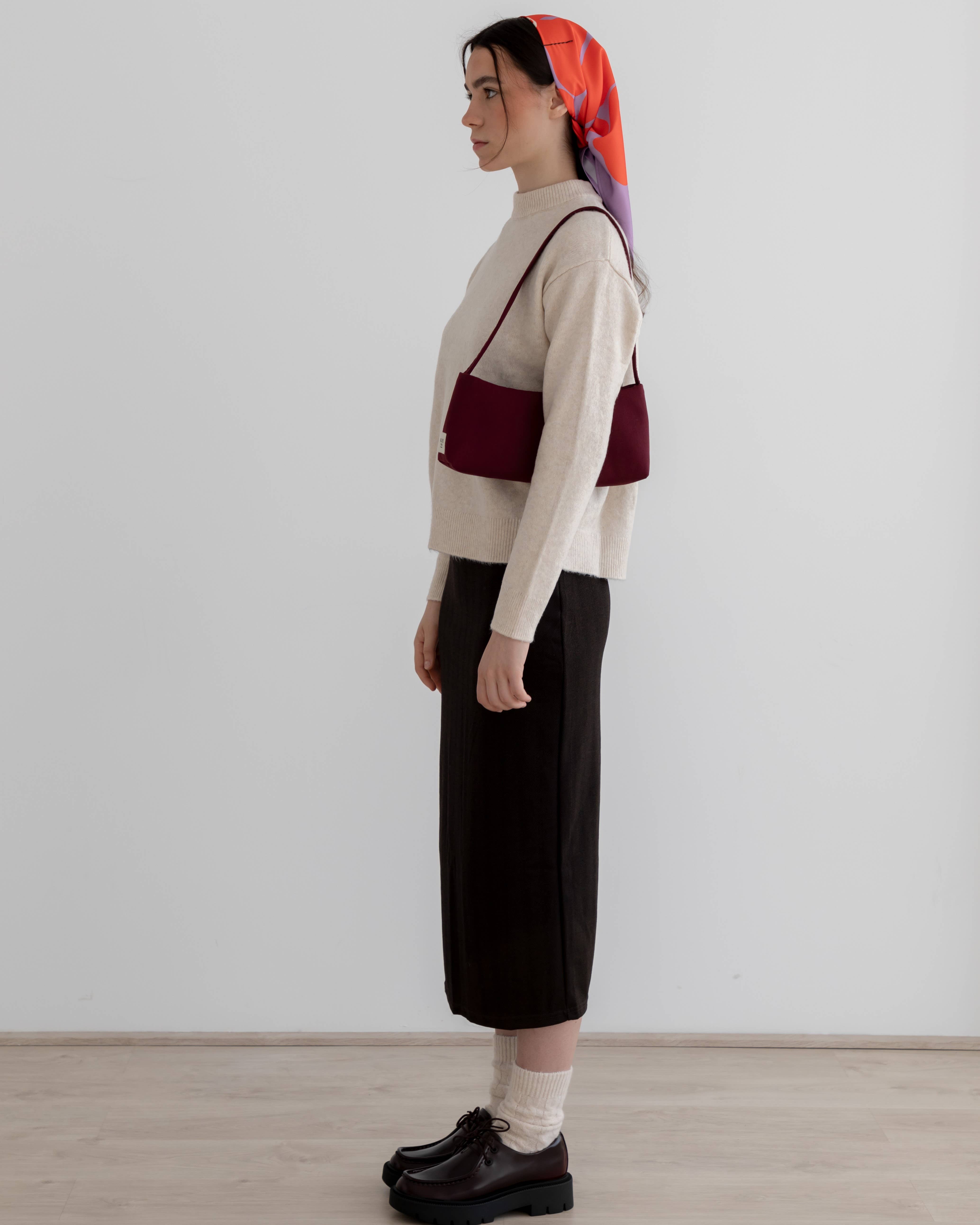 Reliée Studio - Wholesale Shoulder Bag - Women's - Baguette bag in burgundy, taupe or black - Gemma3