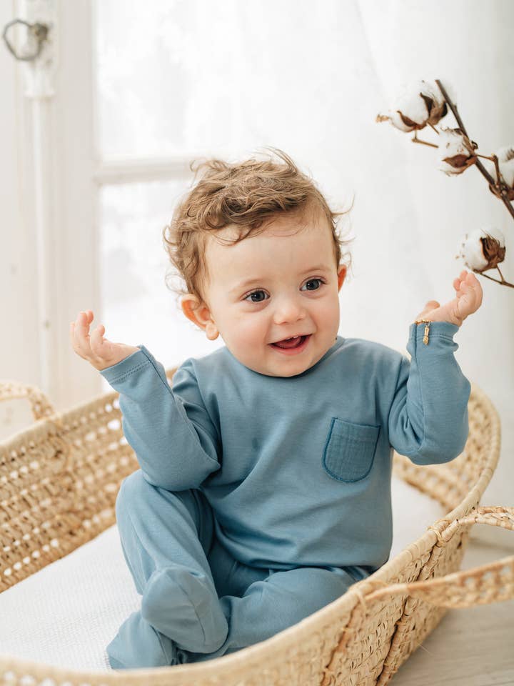 TRENDY ØKOLOGISK babygrow med lomme for engroshandel hos Minhon