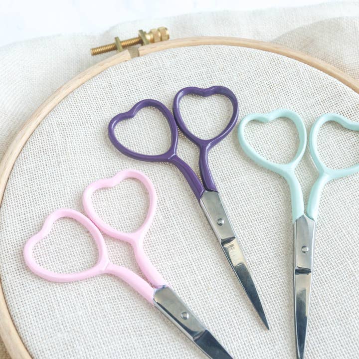 Stitched Modern – wholesale Embroidery/cross-stitch supplies – Heart Embroidery Scissors
