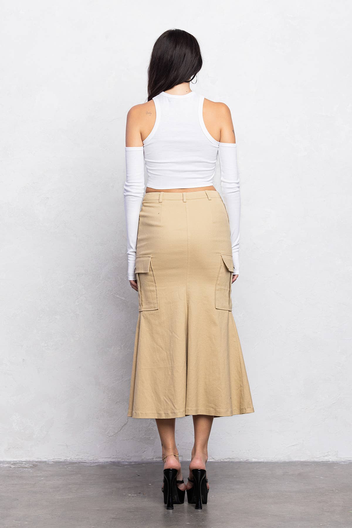 No Vacancy - Wholesale Skirt - Women's - Mermaid front cut detail diagonal midi skirt6