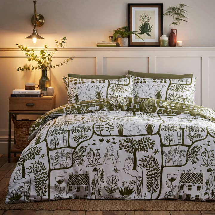 Frida Abstract Printed Reversible Duvet Cover Set Moss for wholesale on Faire