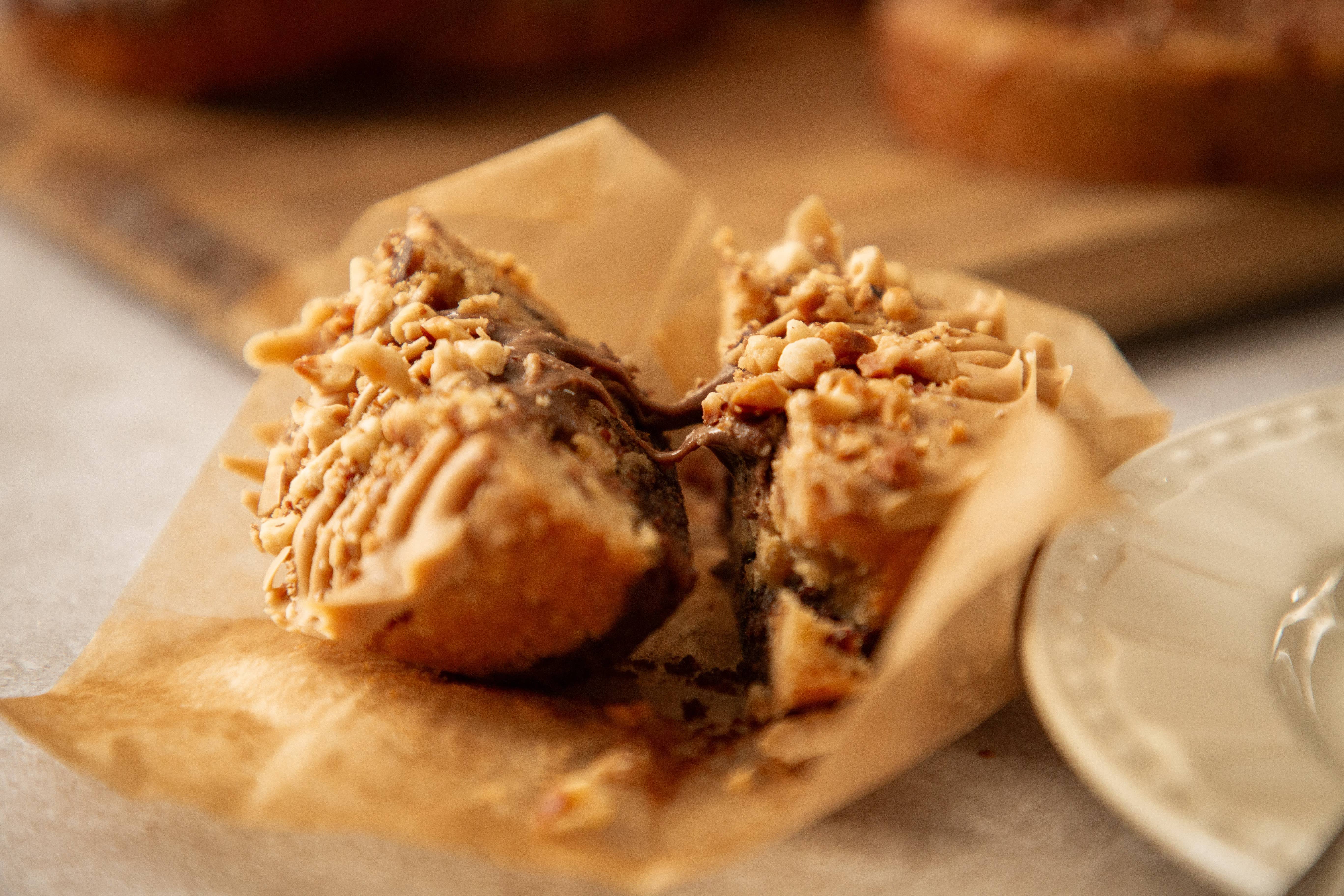 Cookiement - Wholesale Cookie - COOKIE | BROOKIE - Hazelnuts1